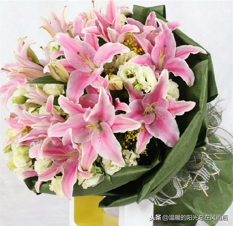 朋友结婚送什么鲜花，适合送给新人的花束都有哪些