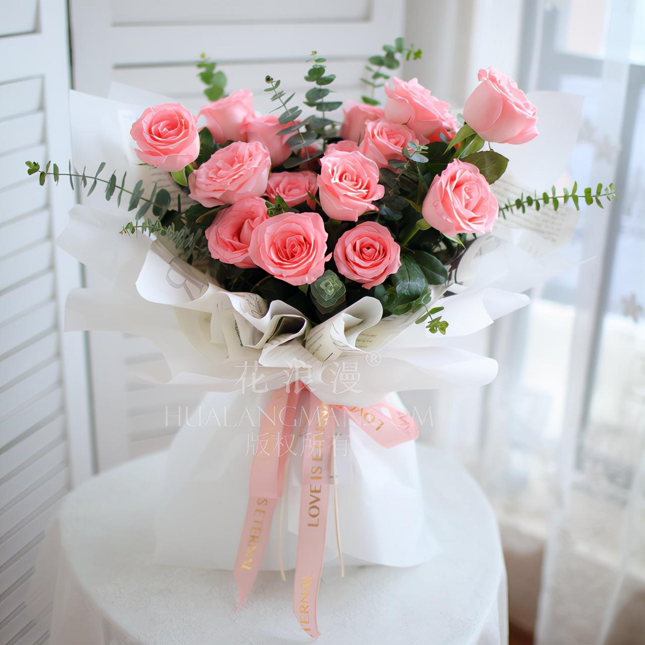 粉玫瑰代表什么花语？粉色玫瑰花的寓意和象征介绍